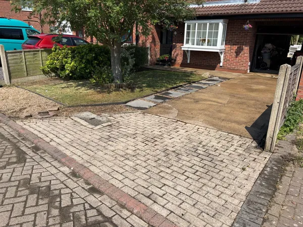 Jet washing and driveway cleaning